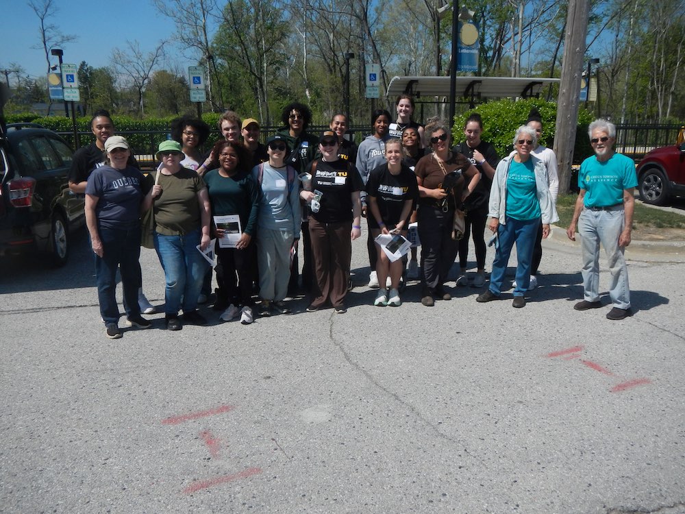 group picture 2 Roland Run cleanup